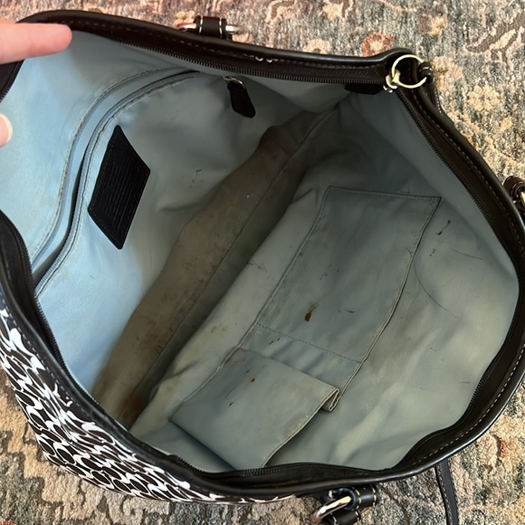 Coach Chelsea Leah Black and White Patterned Leather Bag - Picture 3 of 7